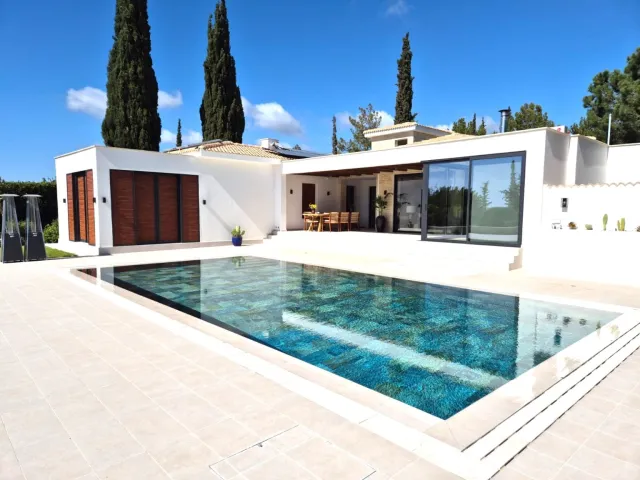 Modern 4-Bedroom Villa with Private Pool and Sea Views in Aphrodite Hills, Paphos